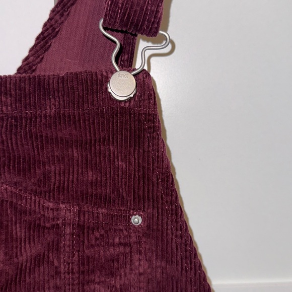 Aritzia TNA Avery Corduroy Overalls - Picture 7 of 7